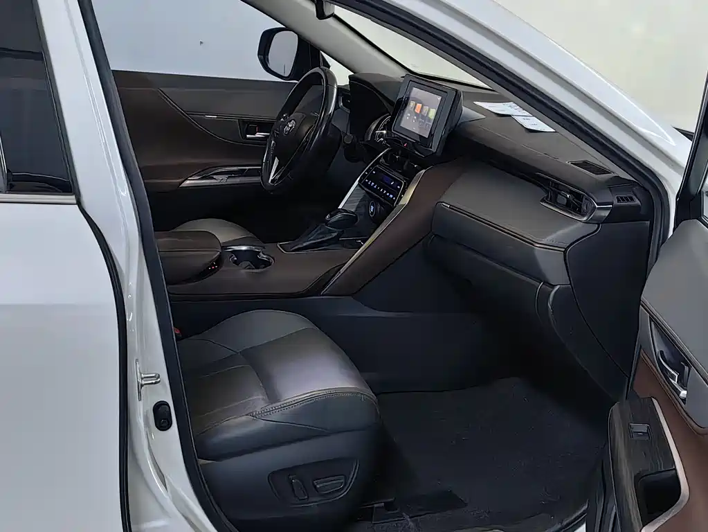 Toyota Lingfang HARRIER 2022 2.0L CVT FWD Luxury Edition 2022 - thumbnail 6