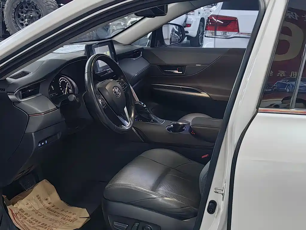 Toyota Lingfang HARRIER 2022 2.0L CVT FWD Luxury Edition 2022 - thumbnail 8