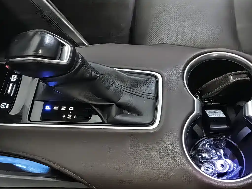 Toyota Lingfang HARRIER 2022 2.0L CVT FWD Luxury Edition 2022 - thumbnail 12