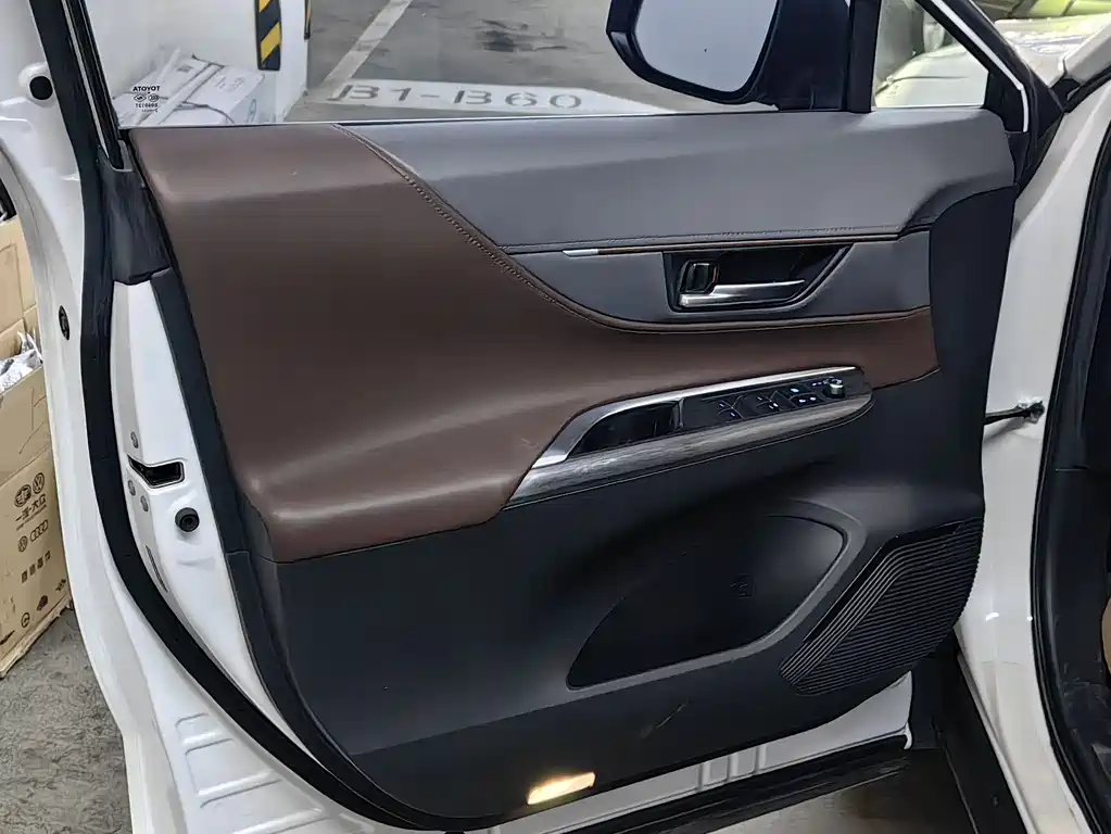 Toyota Lingfang HARRIER 2022 2.0L CVT FWD Luxury Edition 2022 - thumbnail 14