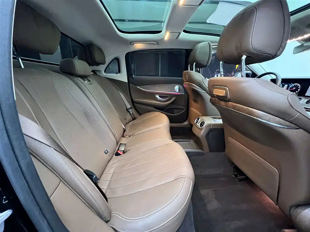 Mercedes-Benz Mercedes-Benz E-Class 2018 E 320 L 4MATIC 2018 - thumbnail 23