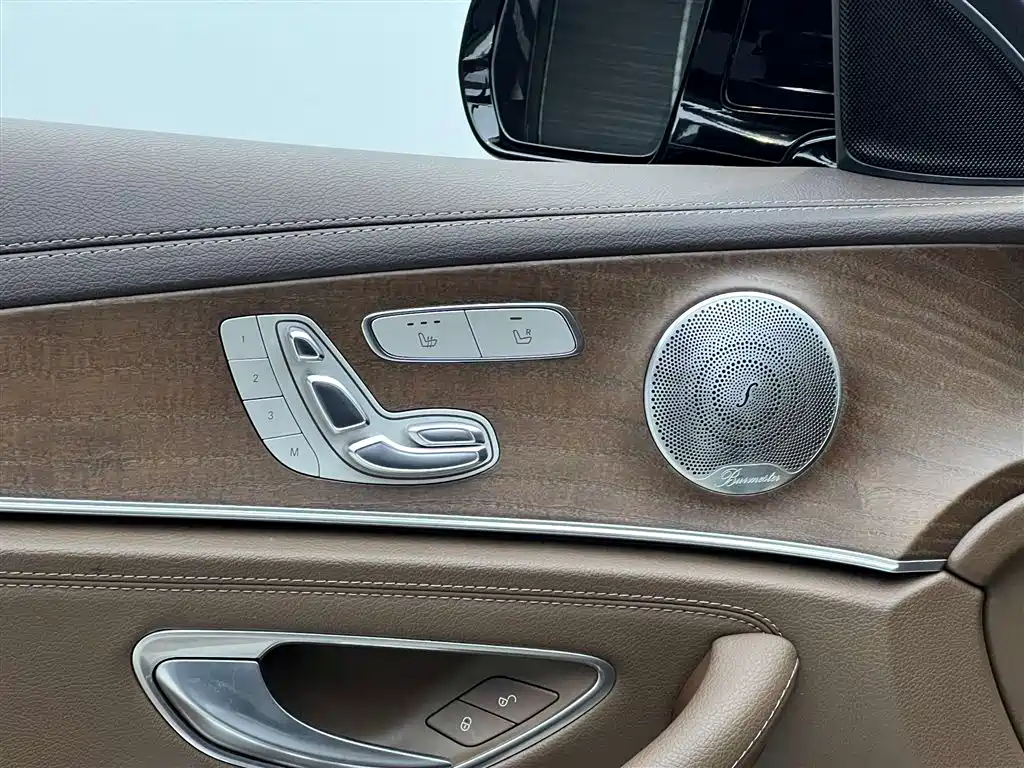 Mercedes-Benz Mercedes-Benz E-Class 2018 E 320 L 4MATIC 2018 - thumbnail 27