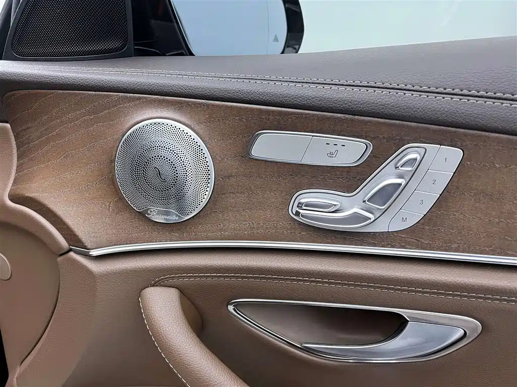 Mercedes-Benz Mercedes-Benz E-Class 2018 E 320 L 4MATIC 2018 - thumbnail 29