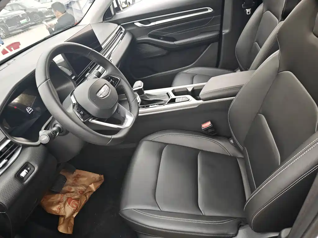 Geely Auto Geely Emgrand 2023 4th Generation Champion Edition 1.5L CVT Luxury Model 2024 - thumbnail 4