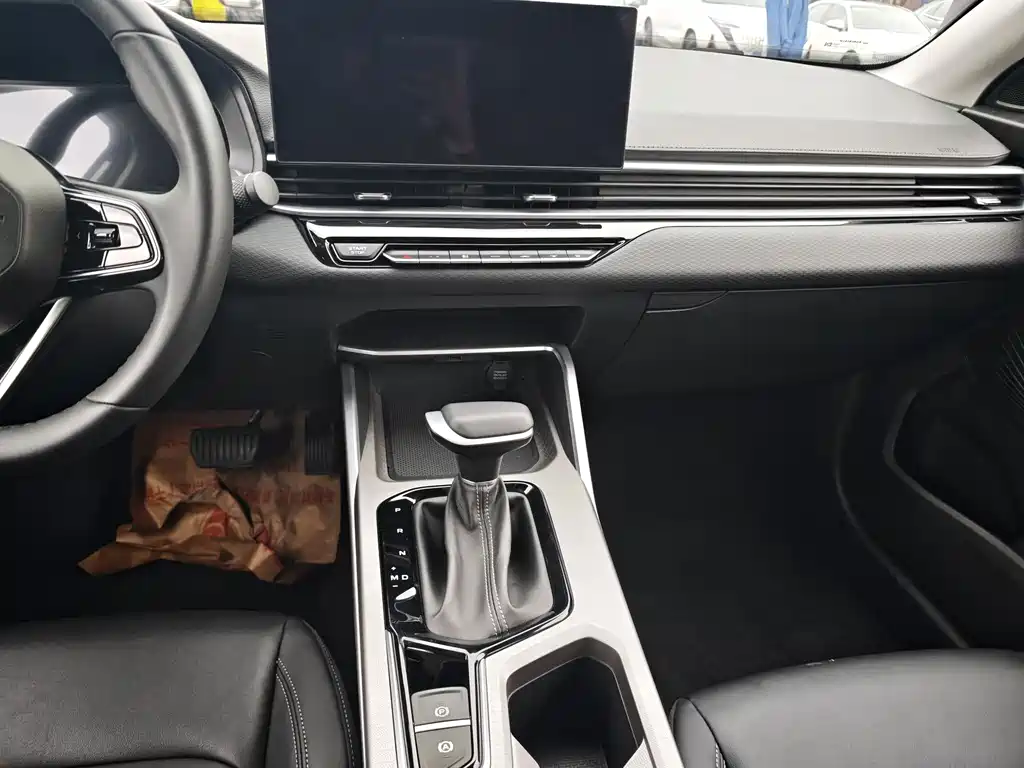 Geely Auto Geely Emgrand 2023 4th Generation Champion Edition 1.5L CVT Luxury Model 2024 - thumbnail 9