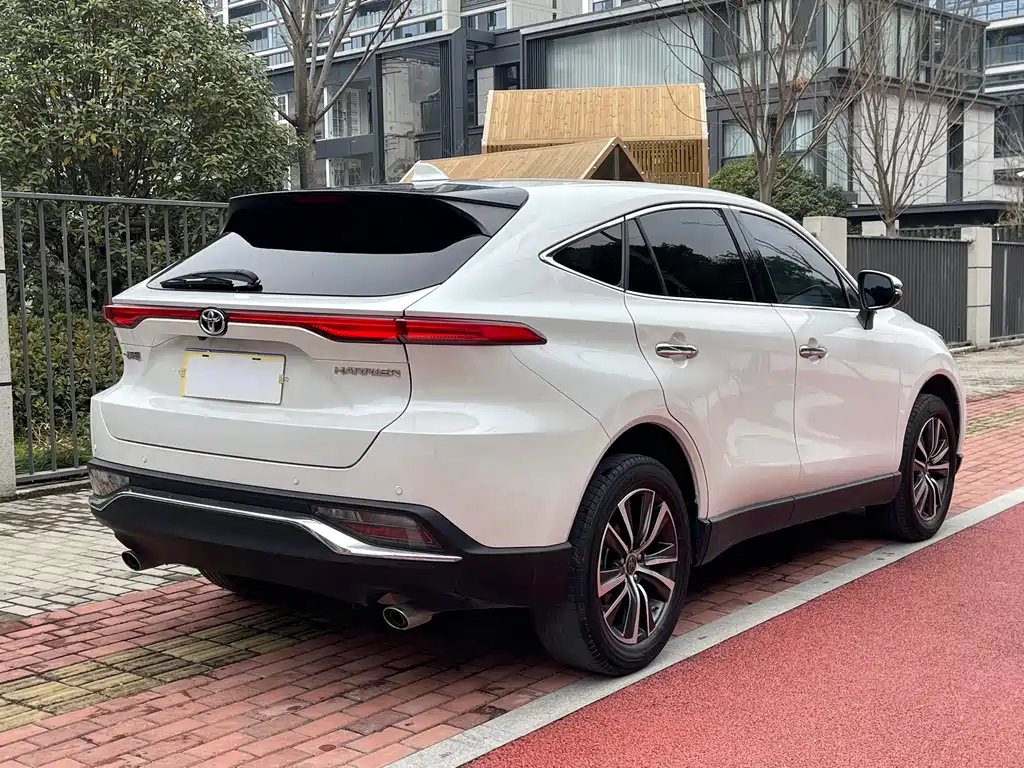 Toyota Lingfang HARRIER 2022 2.0L CVT FWD Luxury Edition 2021 - thumbnail 4