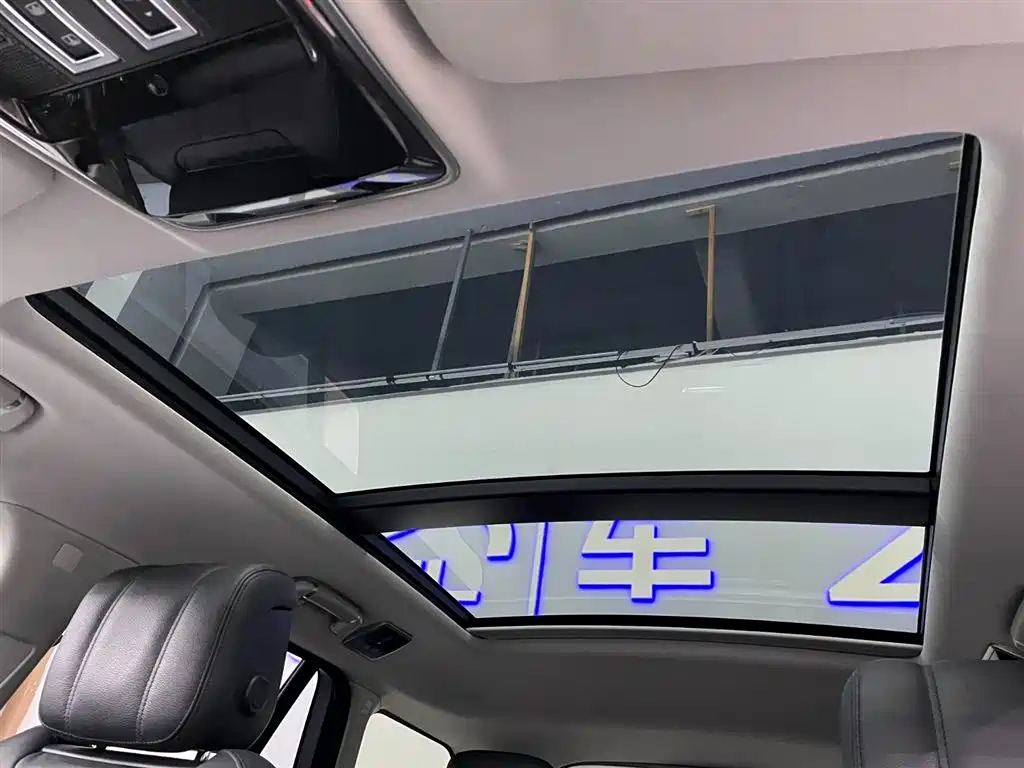 Land Rover Range Rover 2018 3.0 SC V6 Autobiography 2019 - thumbnail 12