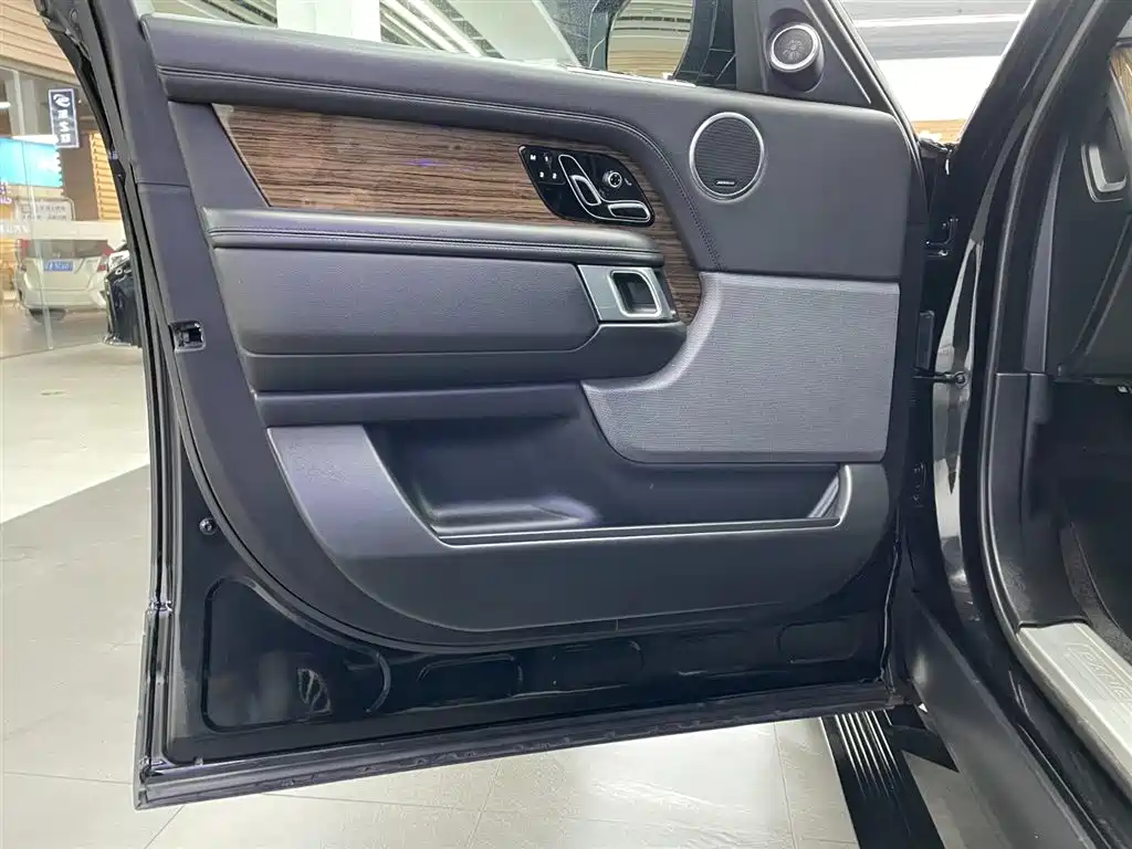 Land Rover Range Rover 2018 3.0 SC V6 Autobiography 2019 - thumbnail 14