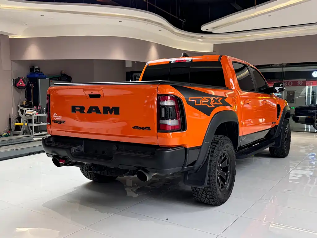 RAM RAM Trucks TRX 2022 6.2L V8 U.S. Specification 2024 - thumbnail 8