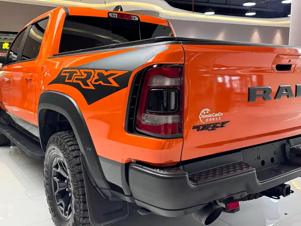 RAM RAM Trucks TRX 2022 6.2L V8 U.S. Specification 2024 - thumbnail 11