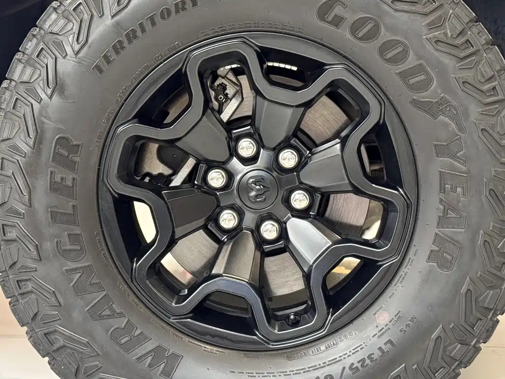 RAM RAM Trucks TRX 2022 6.2L V8 U.S. Specification 2024 - thumbnail 12