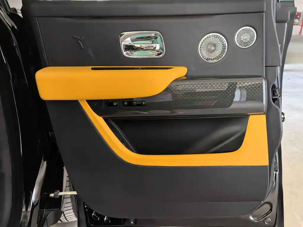 Rolls-Royce Rolls-Royce Cullinan 2020 Black Badge 2026 - thumbnail 12