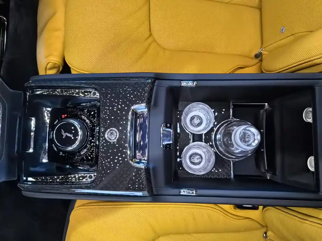 Rolls-Royce Rolls-Royce Cullinan 2020 Black Badge 2026 - thumbnail 16