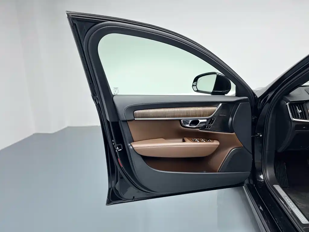 Volvo Volvo S90 2025 B5 Intelligent Luxury Edition 2025 - thumbnail 25