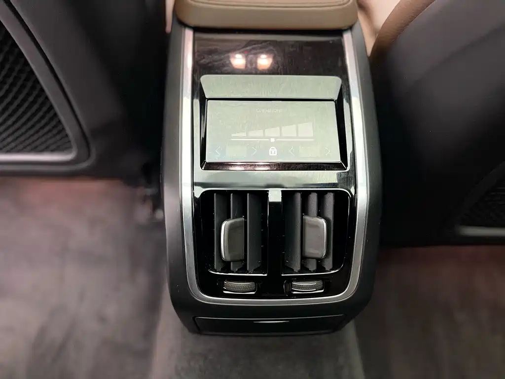 Volvo Volvo S90 2025 B5 Intelligent Luxury Edition 2025 - thumbnail 28