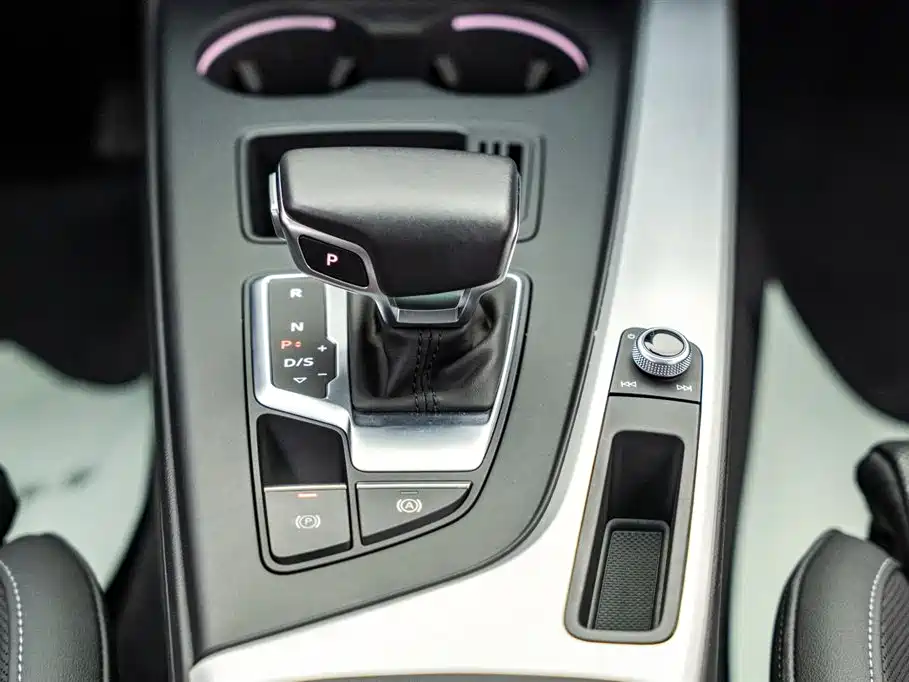 Audi Audi A4L 2020 40 TFSI Premium Dynamic Edition 2020 - thumbnail 14
