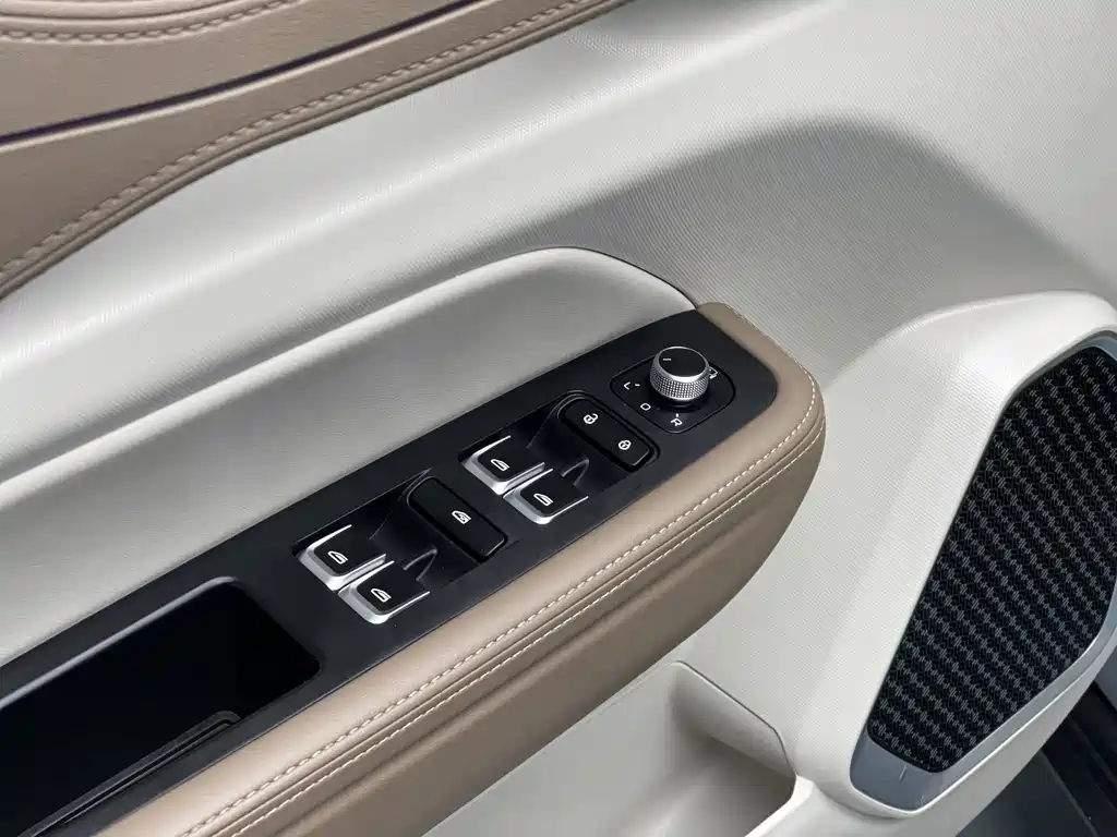 Geely Auto Geely ICON 2020 1.5TD i9 BSG 2021 - thumbnail 29