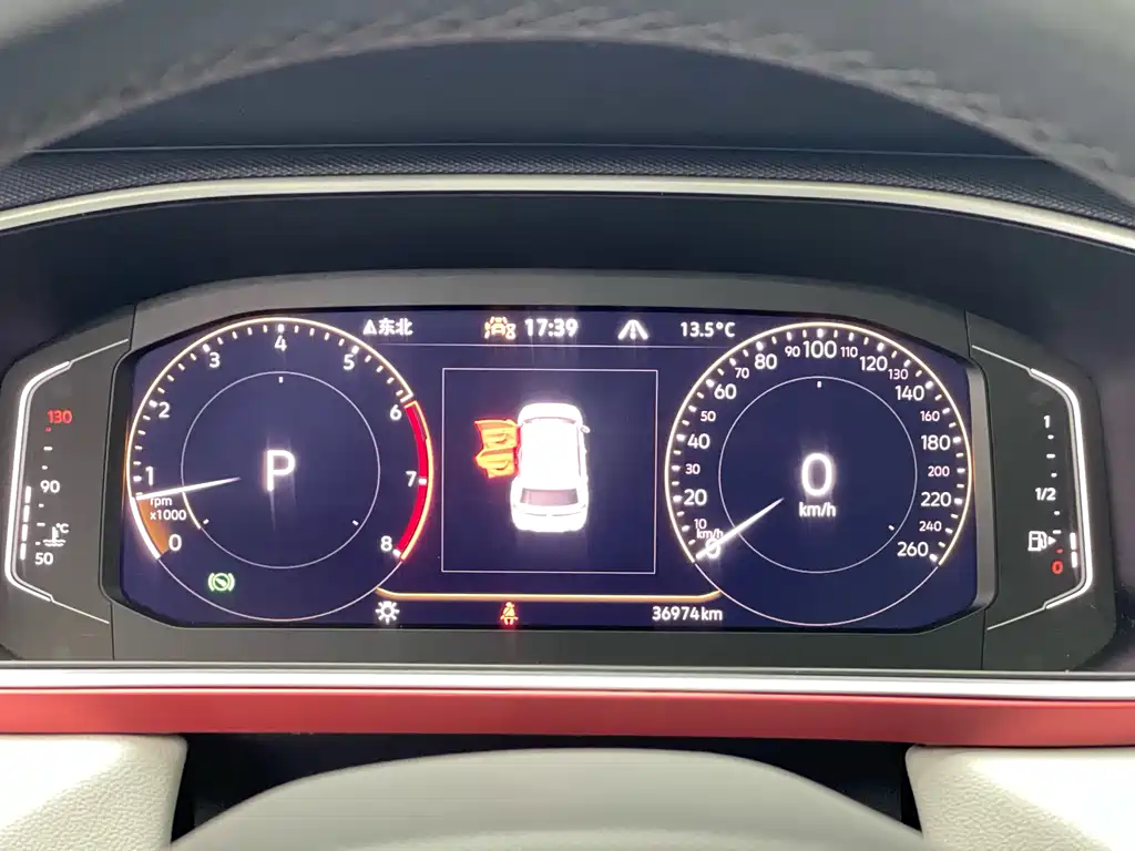 Volkswagen Tharu 2023 300TSI Front-Wheel Drive Moon尊 Edition Note: "月尊" (Moon尊) appears to be a special edition name that may not have an official international translation, so I've kept it as "Moon尊 Edition" since "尊" often indicates a premium/high-end version in Chinese automotive nomenclature. However, if there's an official English name for this specific trim level, it would typically be something like "Premium" or "Luxury" edition. 2023 - thumbnail 5