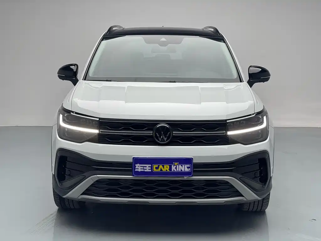 Volkswagen Tharu 2023 300TSI Front-Wheel Drive Moon尊 Edition Note: "月尊" (Moon尊) appears to be a special edition name that may not have an official international translation, so I've kept it as "Moon尊 Edition" since "尊" often indicates a premium/high-end version in Chinese automotive nomenclature. However, if there's an official English name for this specific trim level, it would typically be something like "Premium" or "Luxury" edition. 2023 - thumbnail 29