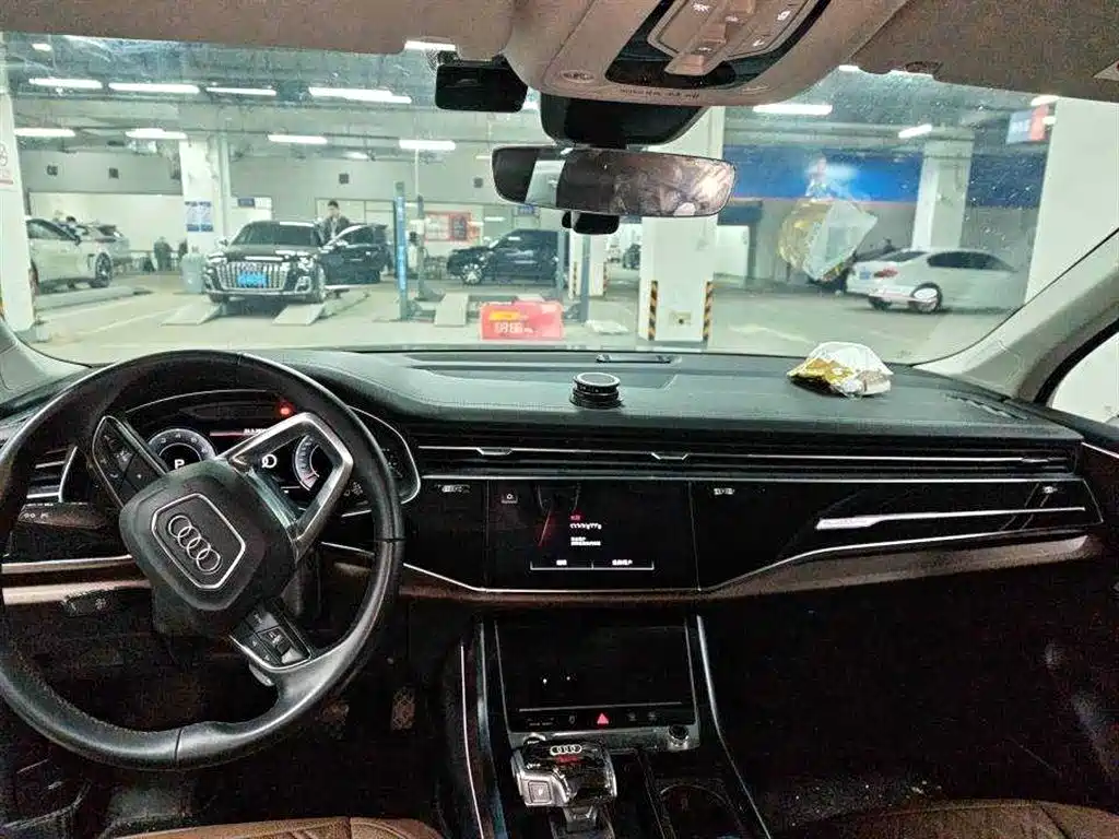 Audi Audi Q7 2023 55 TFSI quattro S line Sport Package 2024 - thumbnail 6