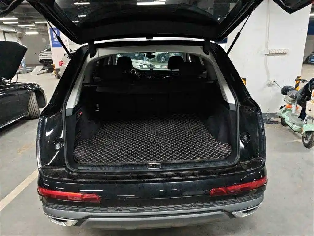 Audi Audi Q7 2023 55 TFSI quattro S line Sport Package 2024 - thumbnail 8