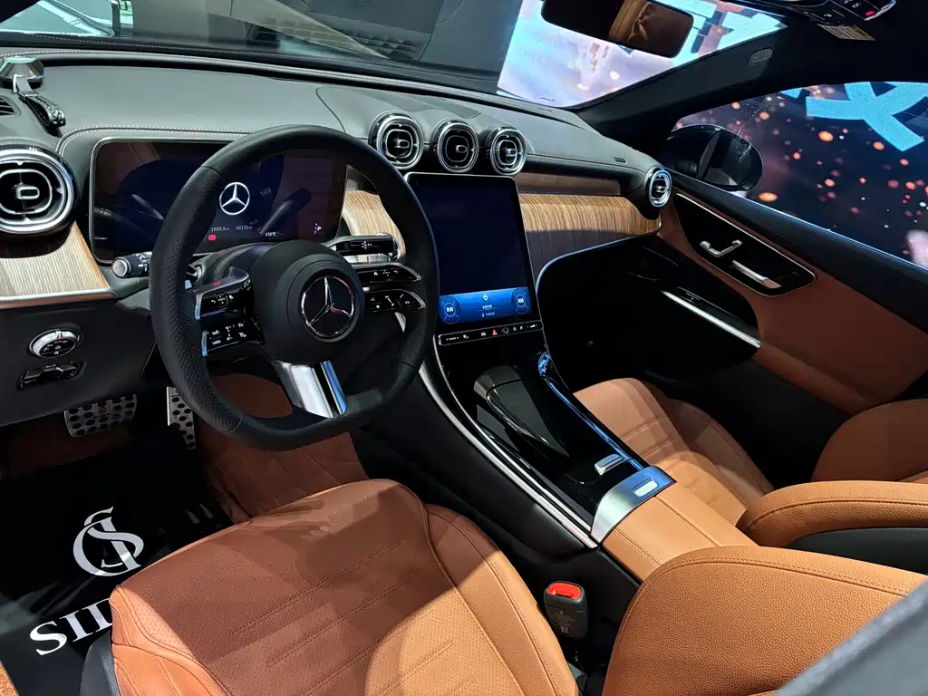 Mercedes-Benz Mercedes-Benz GLC 2024 GLC 300 L 4MATIC Dynamic Model 5-seater 2024 - thumbnail 11