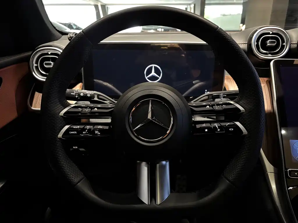 Mercedes-Benz Mercedes-Benz GLC 2024 GLC 300 L 4MATIC Dynamic Model 5-seater 2024 - thumbnail 13