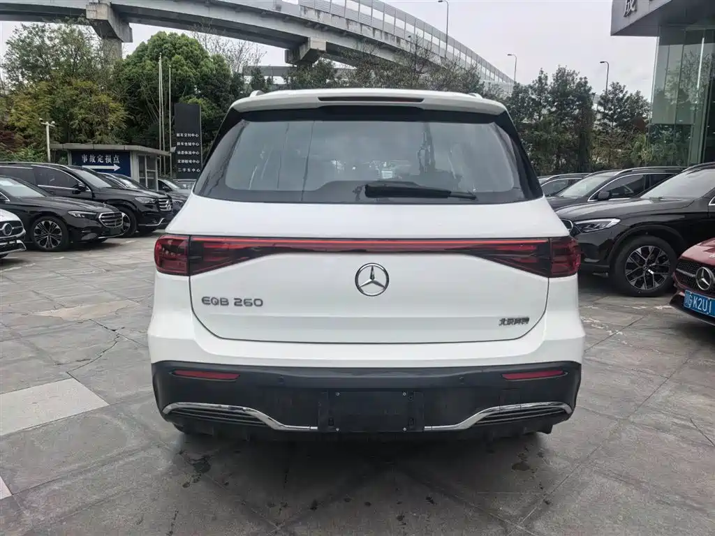 Mercedes-Benz Mercedes-Benz EQB 2025 EQB 260 2026 - thumbnail 4