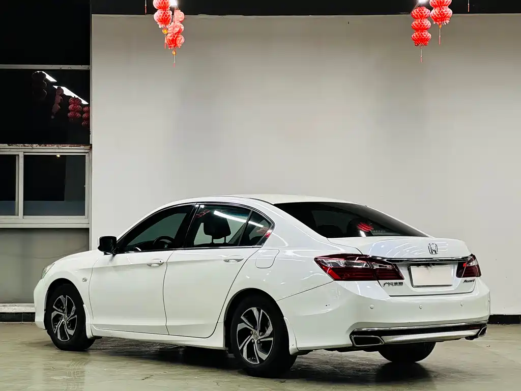 Honda Honda Accord 2016 2.0L Comfort Edition 2017 - thumbnail 4