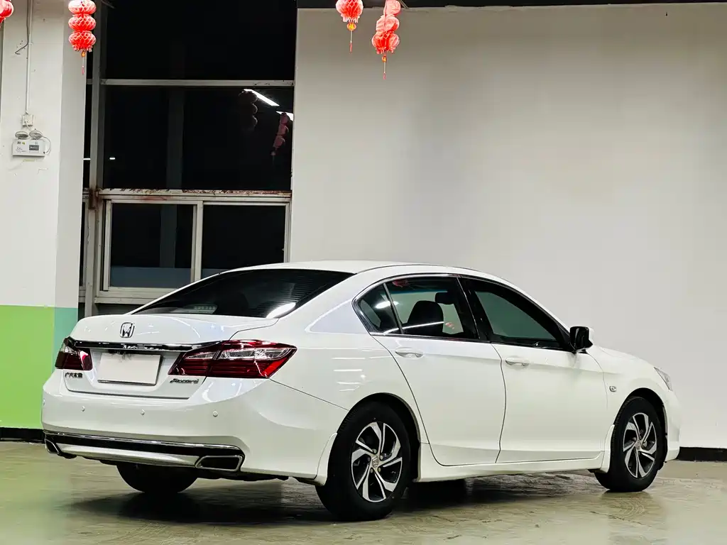 Honda Honda Accord 2016 2.0L Comfort Edition 2017 - thumbnail 6