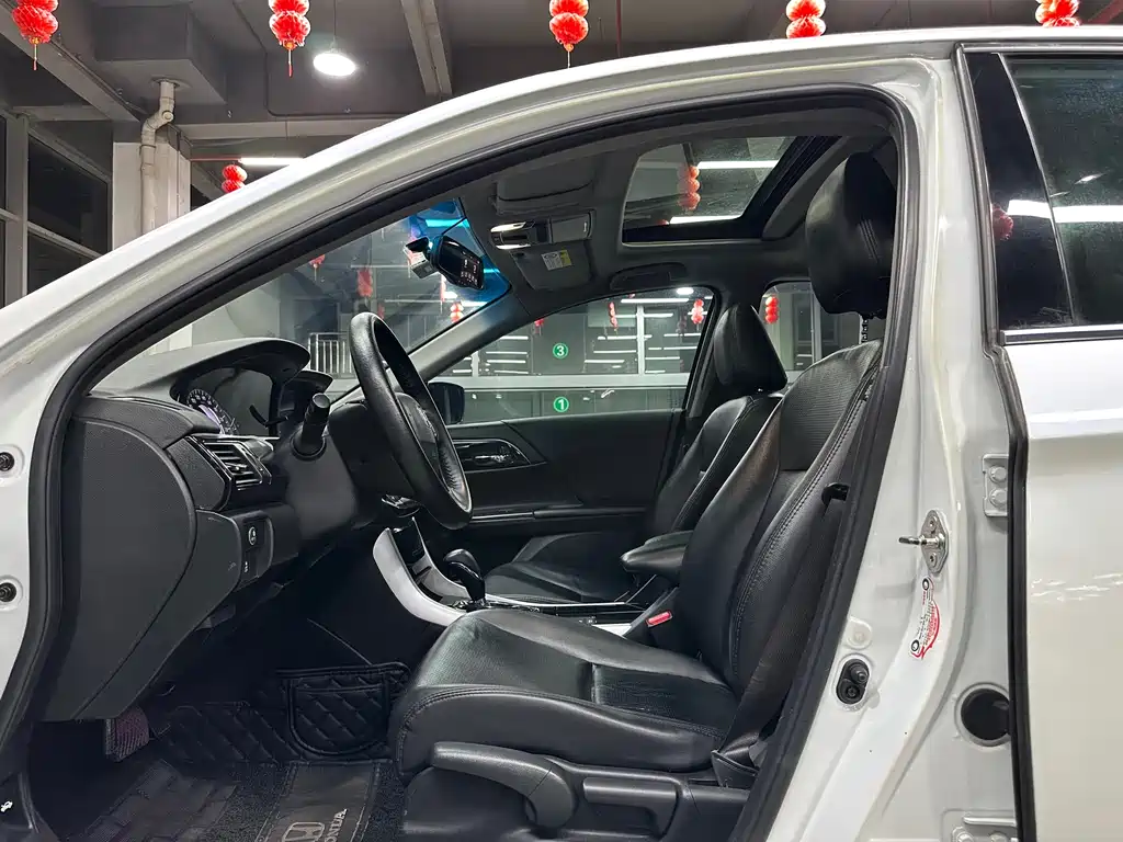 Honda Honda Accord 2016 2.0L Comfort Edition 2017 - thumbnail 8