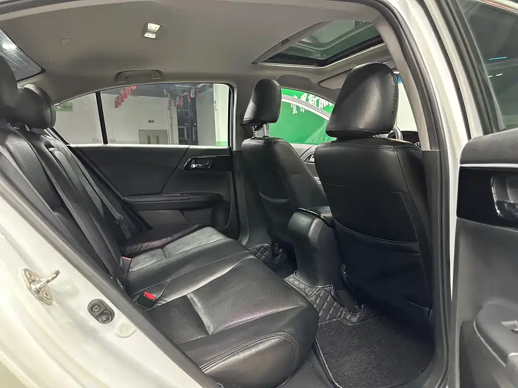 Honda Honda Accord 2016 2.0L Comfort Edition 2017 - thumbnail 12
