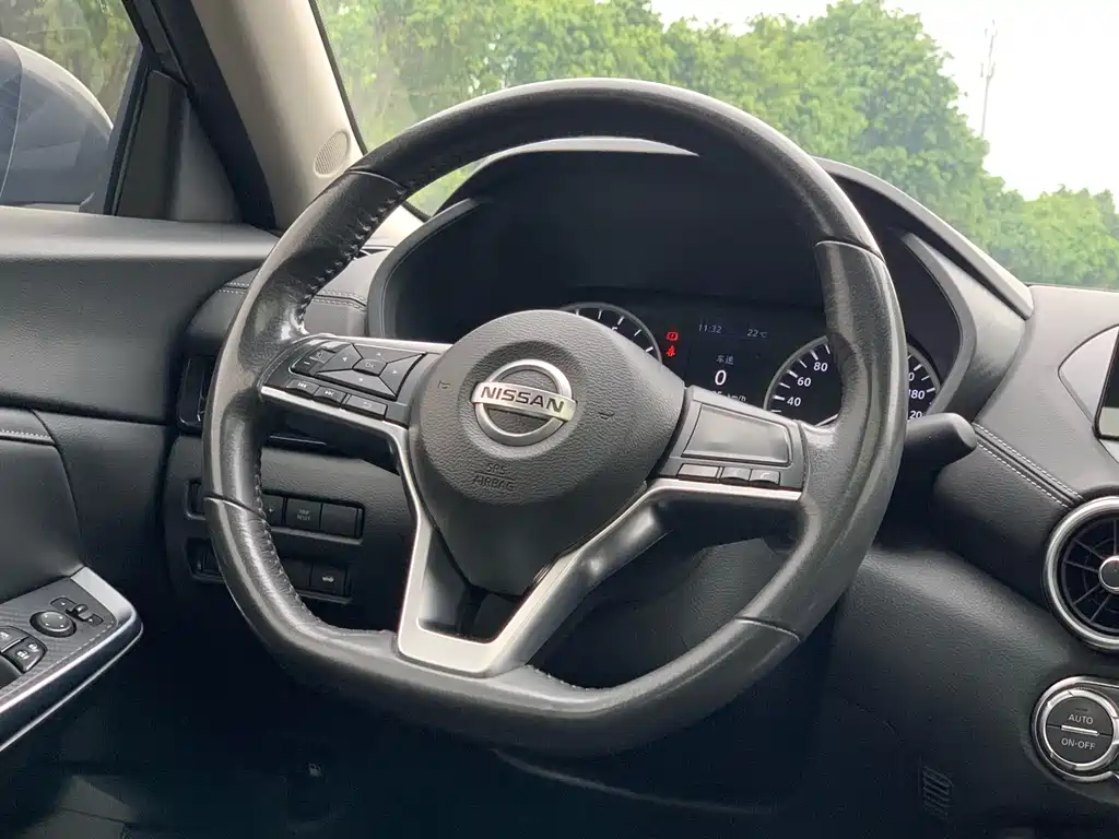 Nissan Nissan Sylphy 2020 1.6L XL CVT Comfort Edition 2021 - thumbnail 14