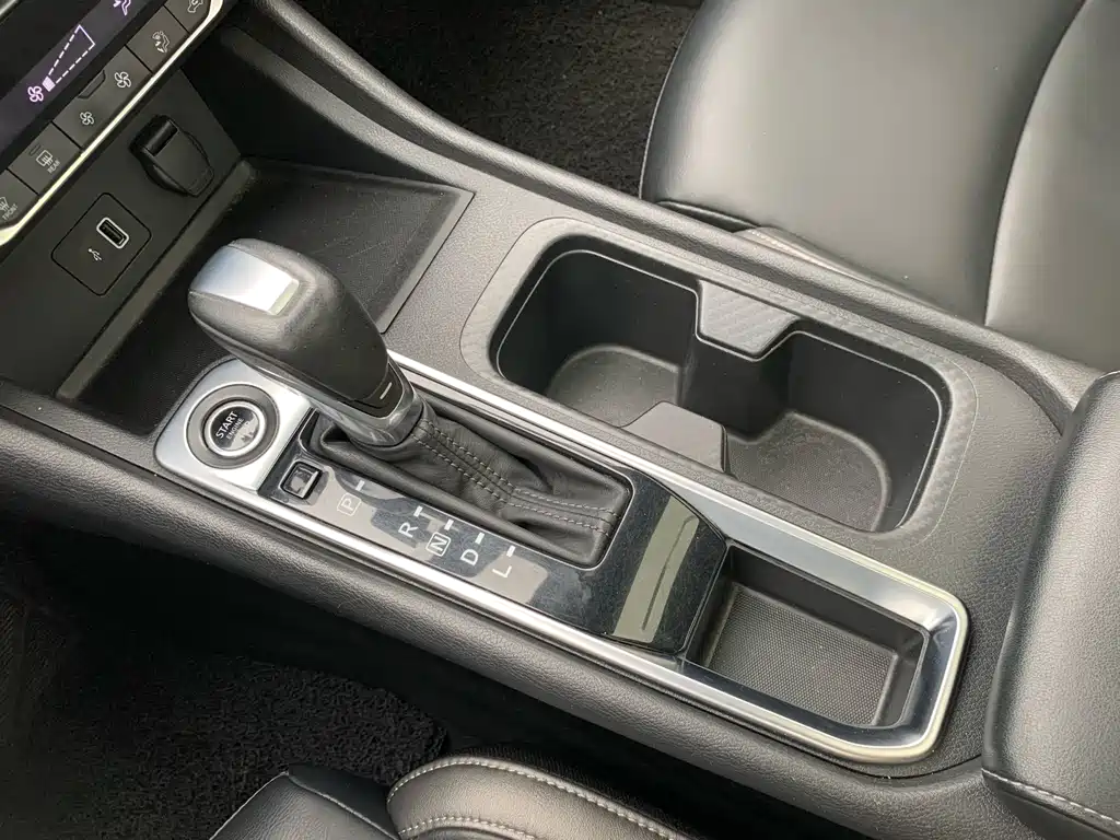 Nissan Nissan Sylphy 2020 1.6L XL CVT Comfort Edition 2021 - thumbnail 15
