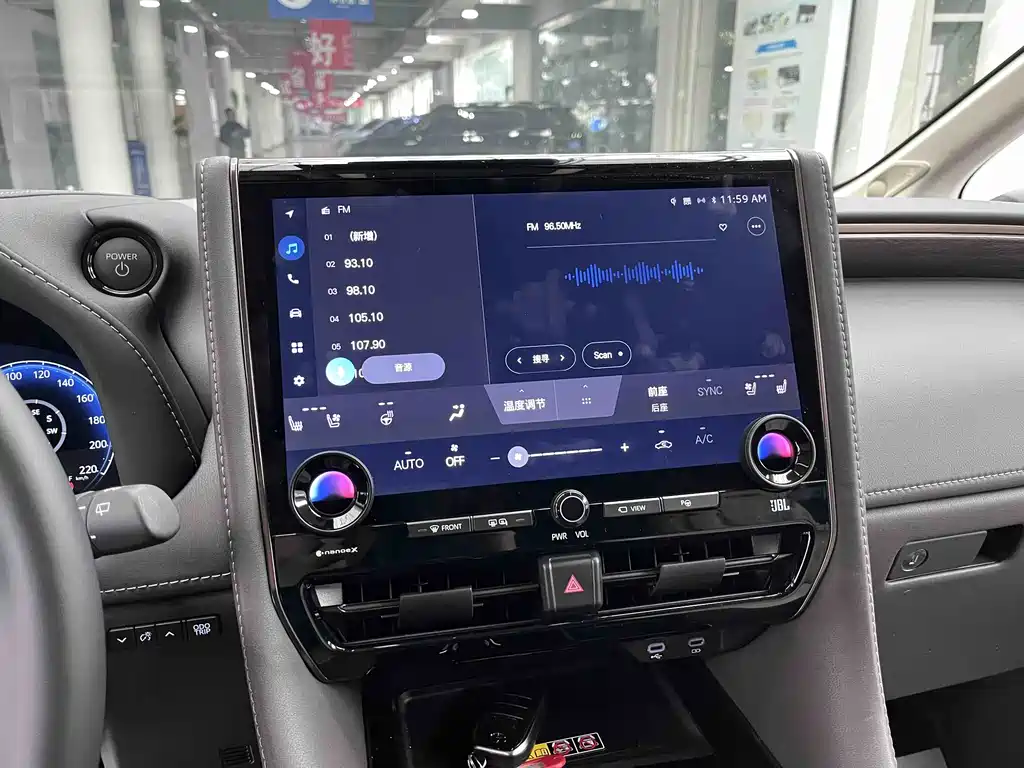 Toyota Alphard 2024 Model Hybrid 2.5L Executive Version 2026 - thumbnail 12