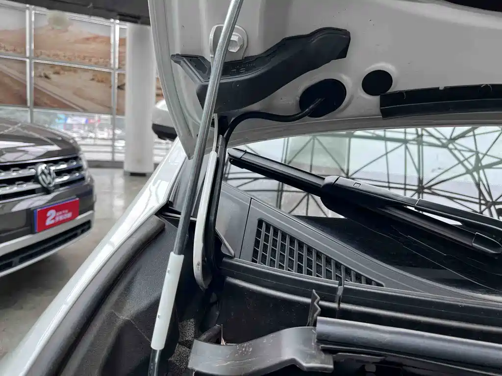 Toyota Alphard 2024 Model Hybrid 2.5L Executive Version 2026 - thumbnail 22