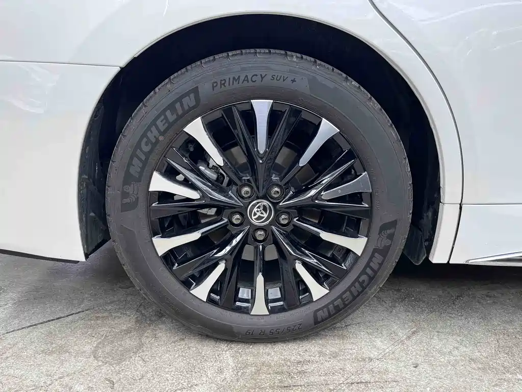 Toyota Alphard 2024 Model Hybrid 2.5L Executive Version 2026 - thumbnail 27