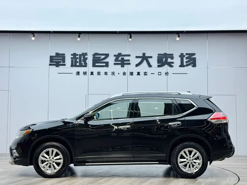Nissan Nissan X-Trail 2015 2.5L CVT Premium MAX 4WD 2017 - thumbnail 27