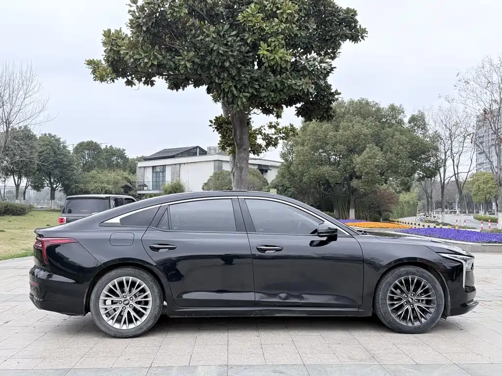 Bestune Bestune B70 2021 1.5T Automatic 15th Anniversary Edition 2021 - thumbnail 7