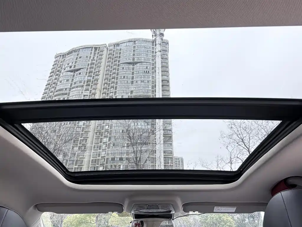 Bestune Bestune B70 2021 1.5T Automatic 15th Anniversary Edition 2021 - thumbnail 14
