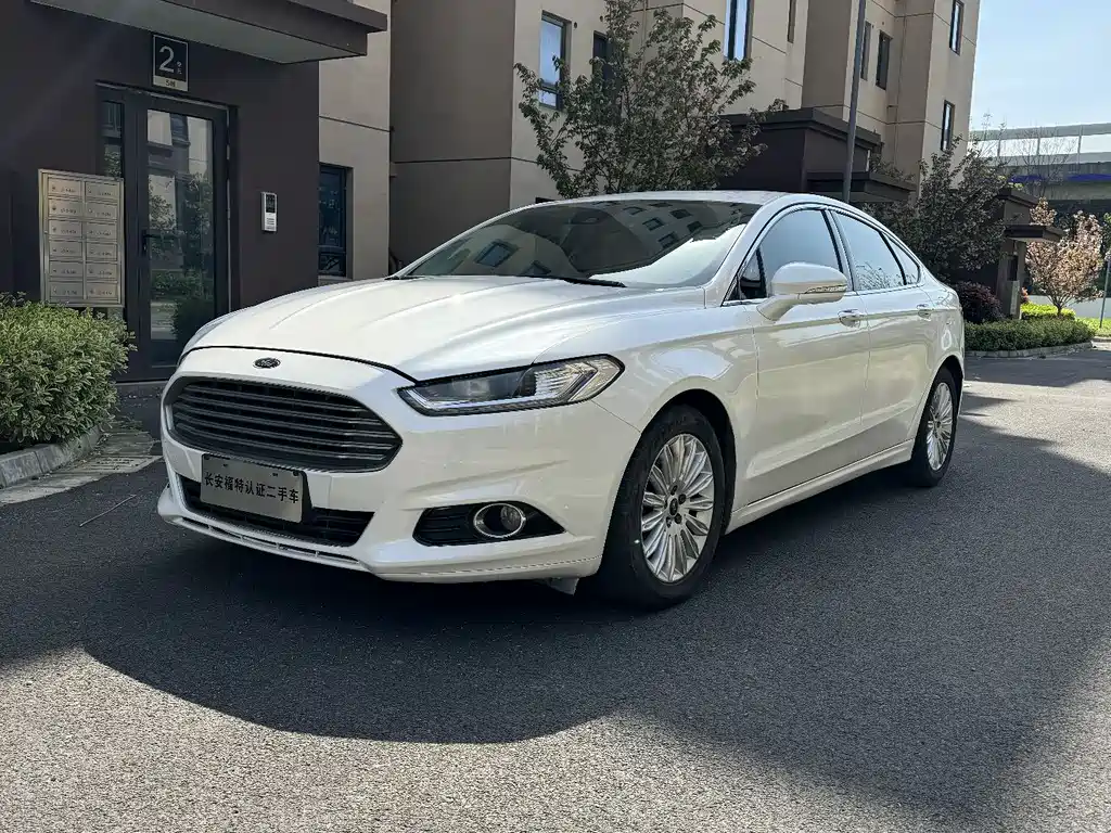 Ford Ford Mondeo 2013 2.0L GTDi200 Fashion Edition 2016