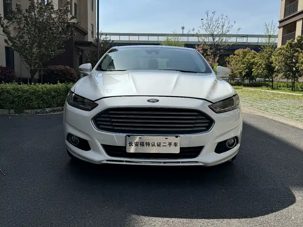 Ford Ford Mondeo 2013 2.0L GTDi200 Fashion Edition 2016 - thumbnail 2