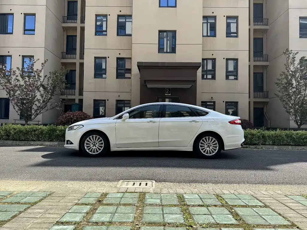 Ford Ford Mondeo 2013 2.0L GTDi200 Fashion Edition 2016 - thumbnail 4