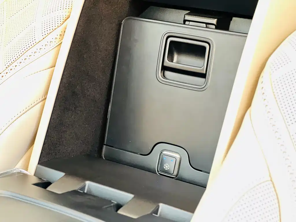 Mercedes-Benz Maybach S-Class 2019 S 680 2019 - thumbnail 19