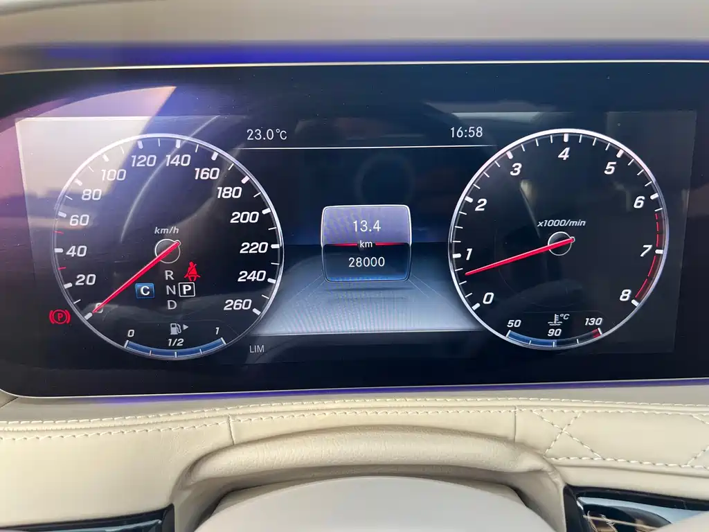 Mercedes-Benz Maybach S-Class 2019 S 680 2019 - thumbnail 25