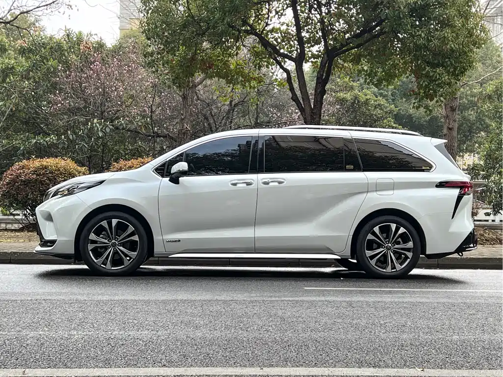 Toyota Toyota Granvia 2023 2.5L Hybrid Flagship VIP Edition 2023 - thumbnail 7
