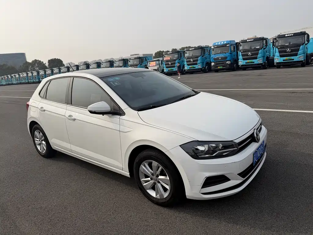 Volkswagen Volkswagen Polo 2019 Plus 1.5L Automatic Colorful Technology Edition 2019 - thumbnail 3