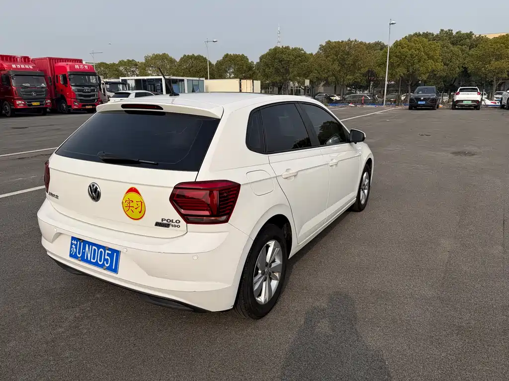 Volkswagen Volkswagen Polo 2019 Plus 1.5L Automatic Colorful Technology Edition 2019 - thumbnail 9