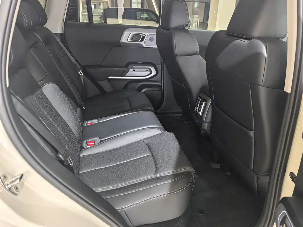 Fang Cheng Bao Ti 3 2025 Model 501KM AWD Max Version 2026 - thumbnail 15