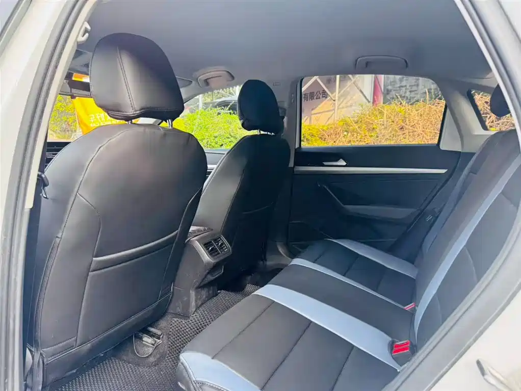 Volkswagen Volkswagen Lavida 2023 1.5L Automatic Comfort Version 2024 - thumbnail 6